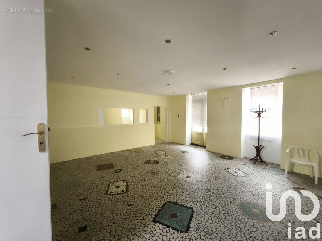 Photo 1 - Maison à CHATEL-CENSOIR