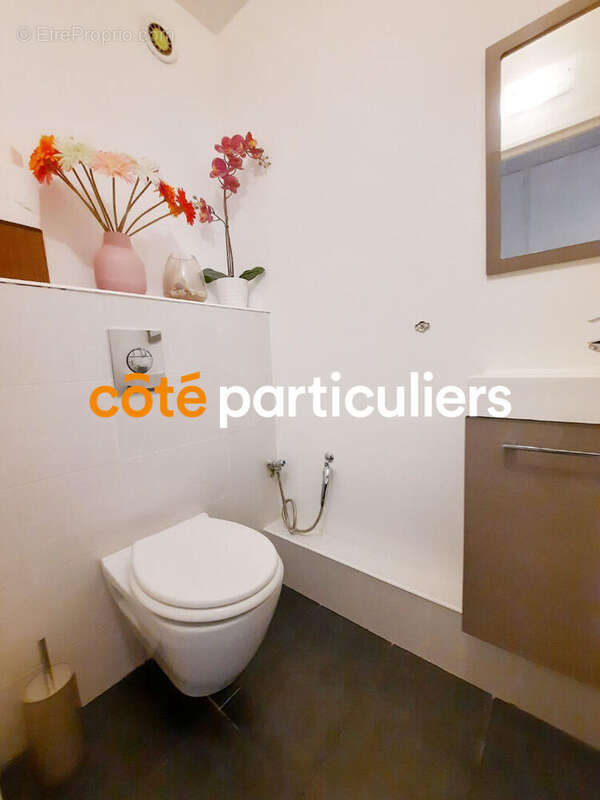 Appartement à COURBEVOIE