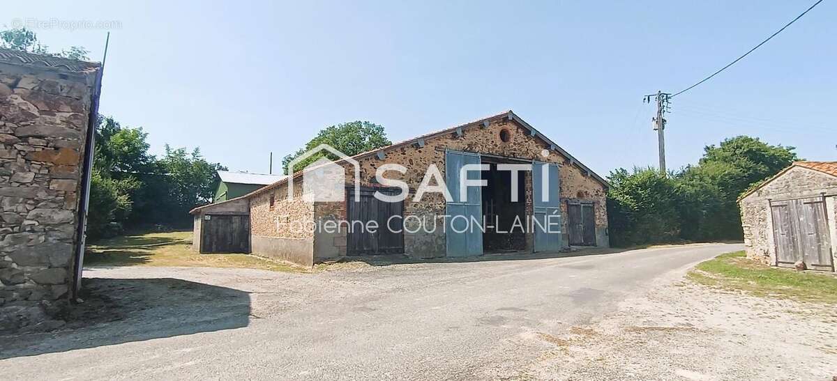 Photo 2 - Maison à VENANSAULT