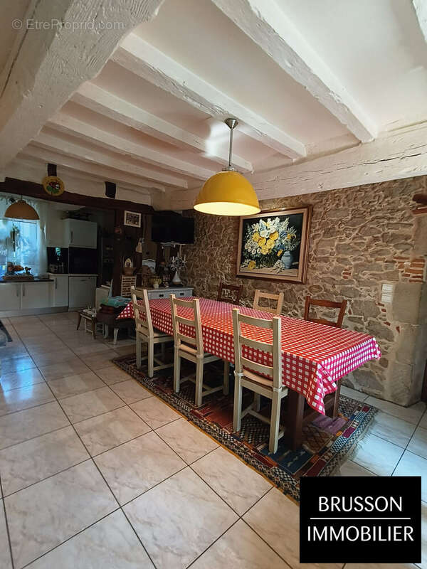 Maison à SAINT-AFFRIQUE-LES-MONTAGNES