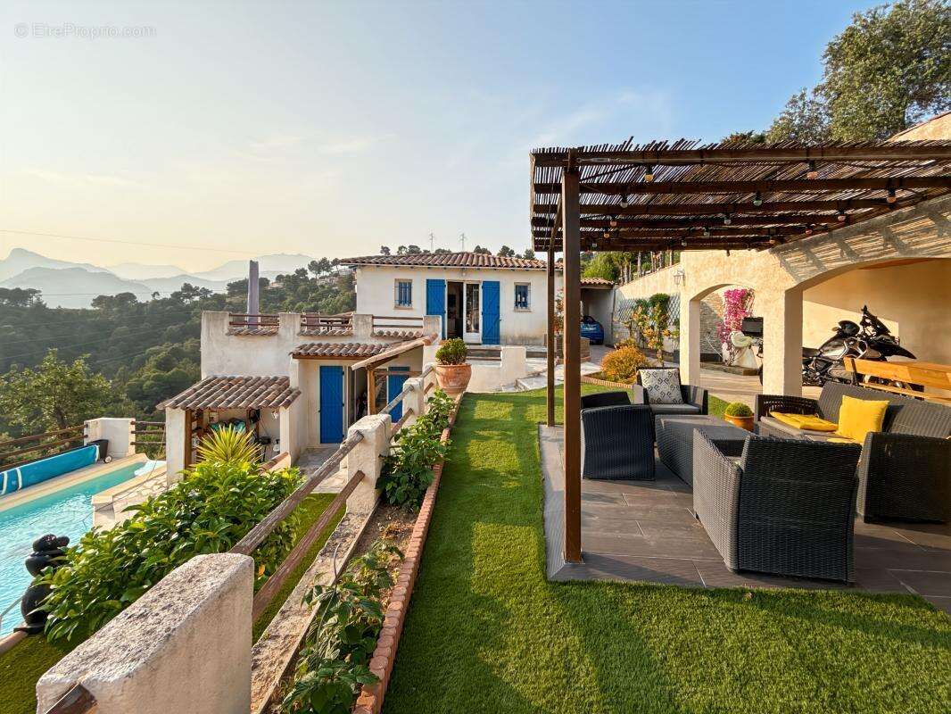 Maison à SAINT-MARTIN-DU-VAR