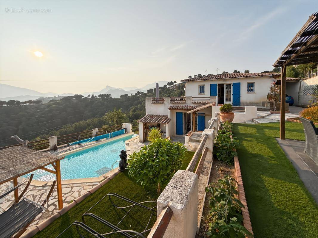 Maison à SAINT-MARTIN-DU-VAR