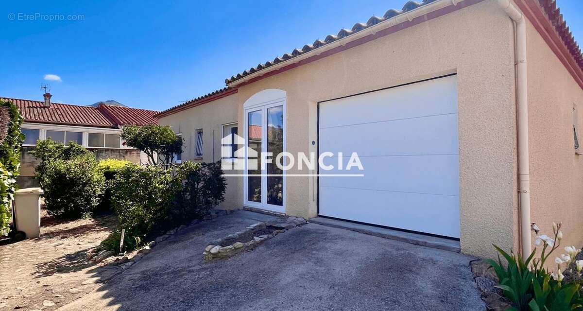 Maison à SAINT-GENIS-DES-FONTAINES