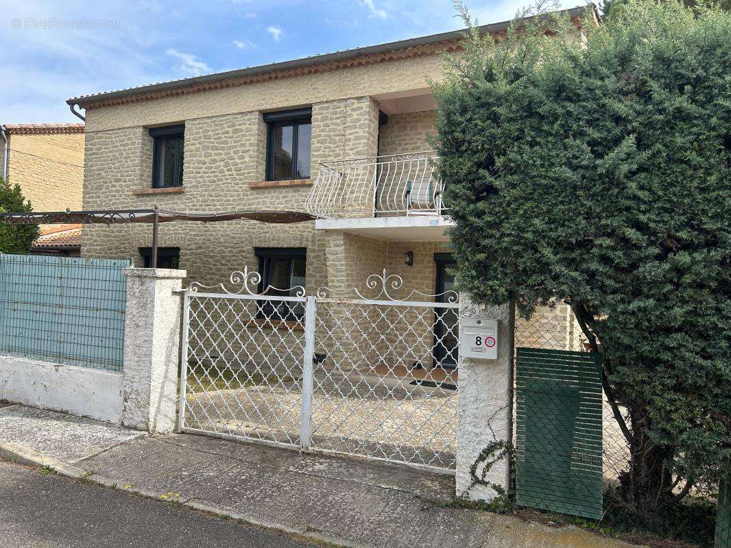Maison à VAISON-LA-ROMAINE
