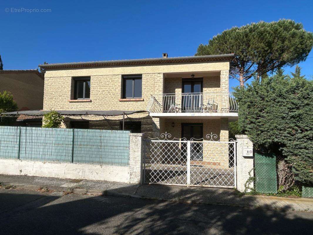 Maison à VAISON-LA-ROMAINE