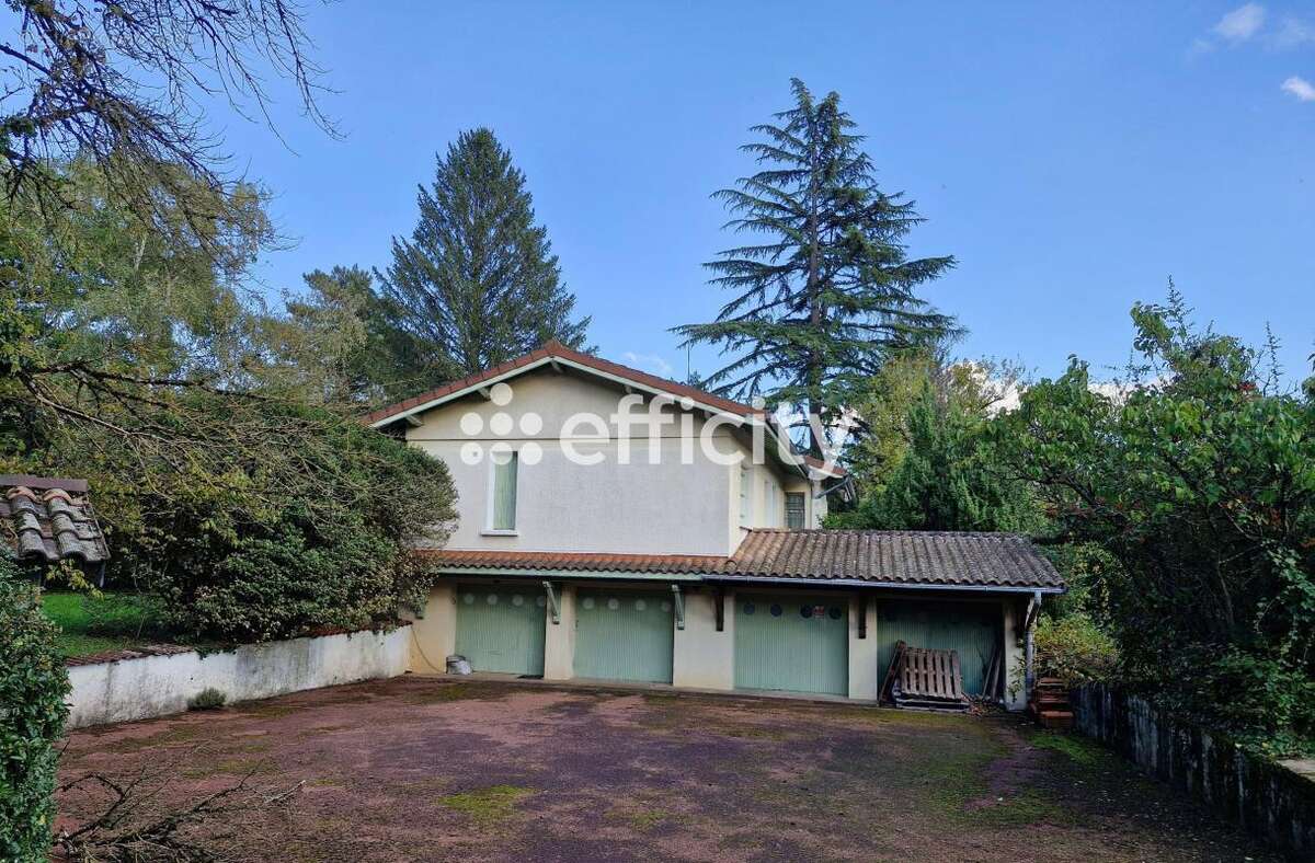 Maison à COLLONGES-AU-MONT-D&#039;OR