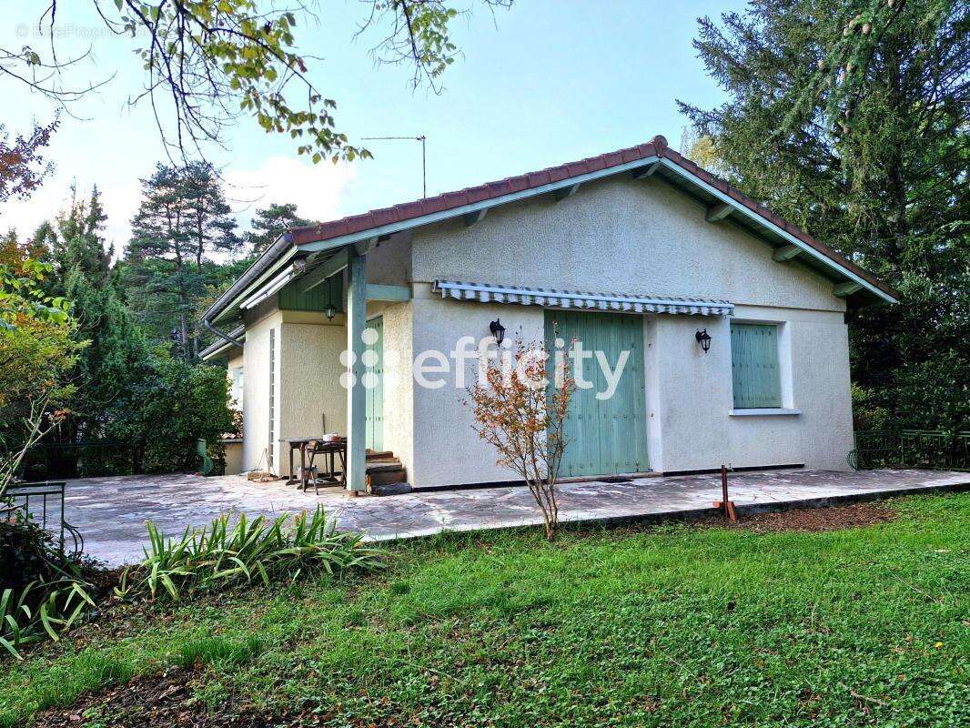 Maison à COLLONGES-AU-MONT-D&#039;OR