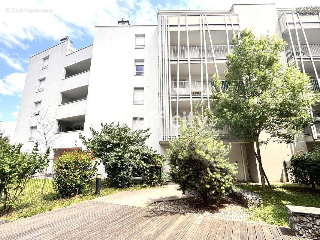 Appartement à SAINT-PRIEST