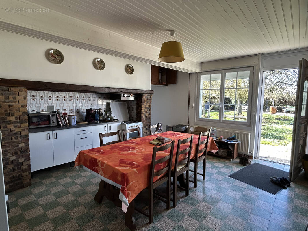 Maison à POIX-DE-PICARDIE