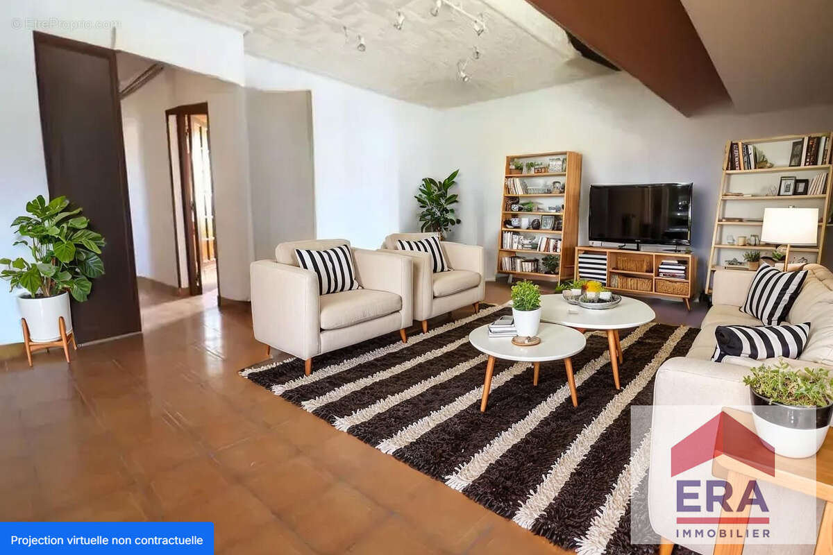 Autre à NISSAN-LEZ-ENSERUNE