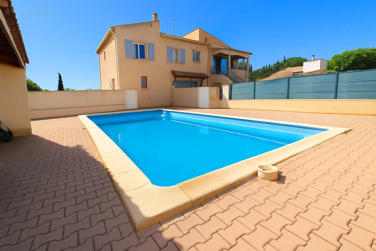 Autre à NISSAN-LEZ-ENSERUNE