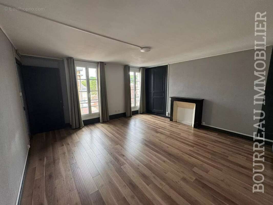 Appartement à JOIGNY
