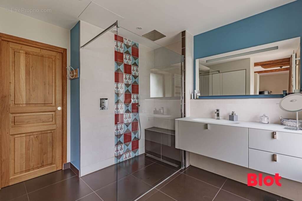 Maison à SAINT-JULIEN-DE-CONCELLES