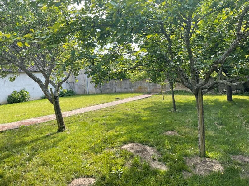 Maison à AUTHON-DU-PERCHE