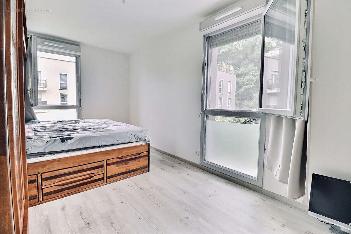 Appartement à MAREIL-MARLY