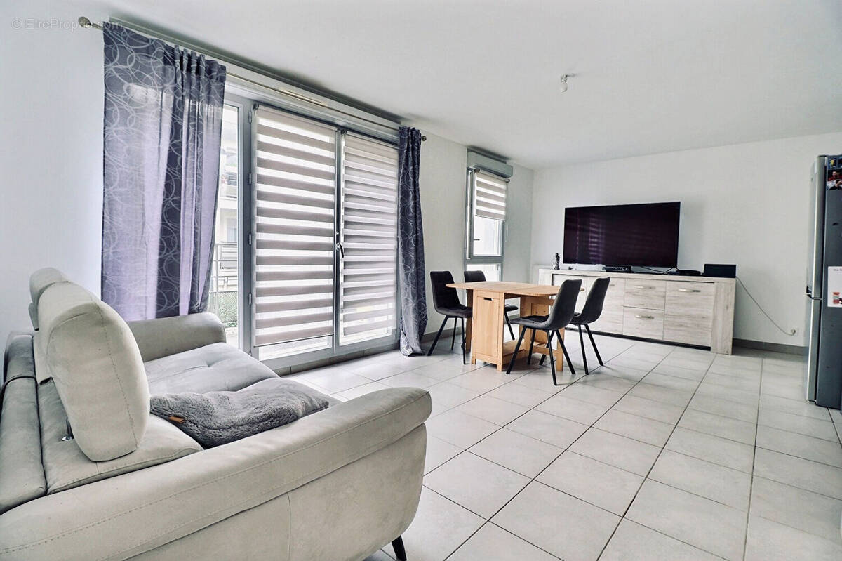 Appartement à MAREIL-MARLY