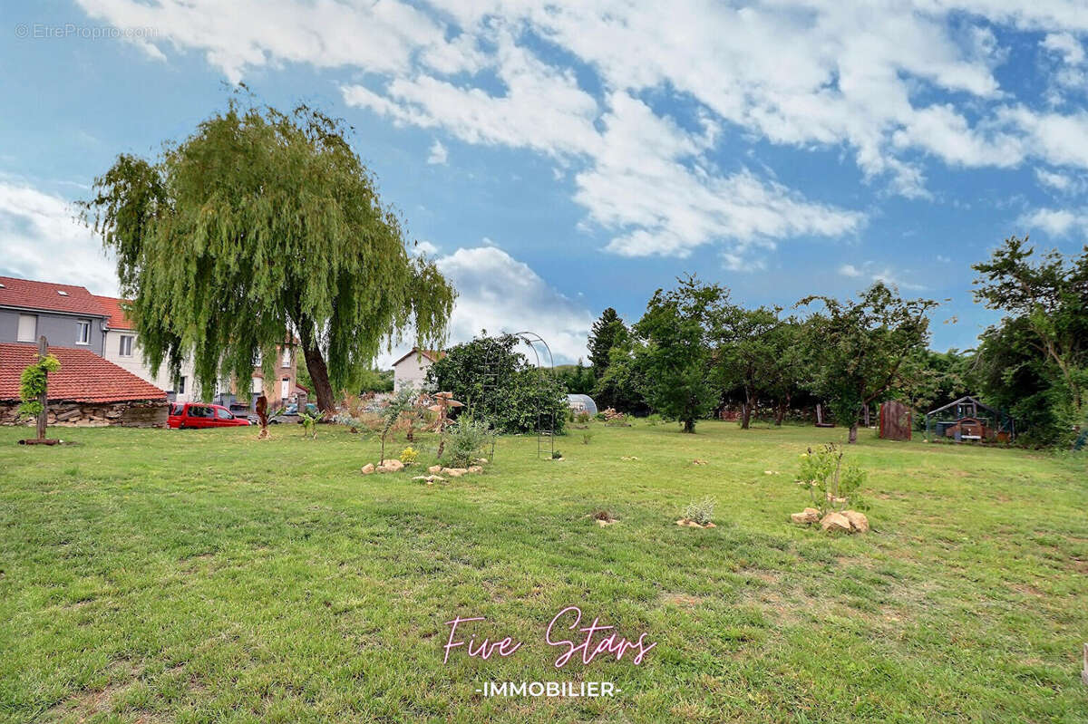 Maison à DOMMARY-BARONCOURT