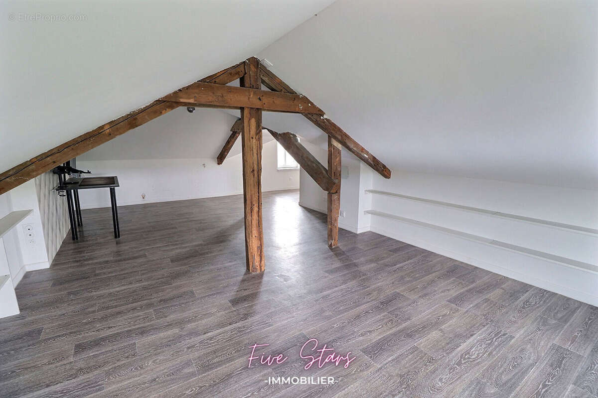 Maison à DOMMARY-BARONCOURT