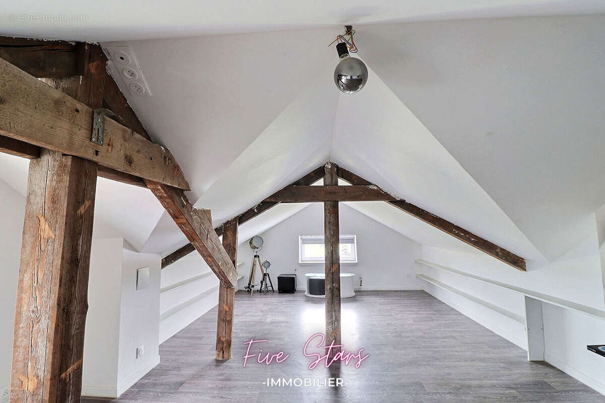 Maison à DOMMARY-BARONCOURT