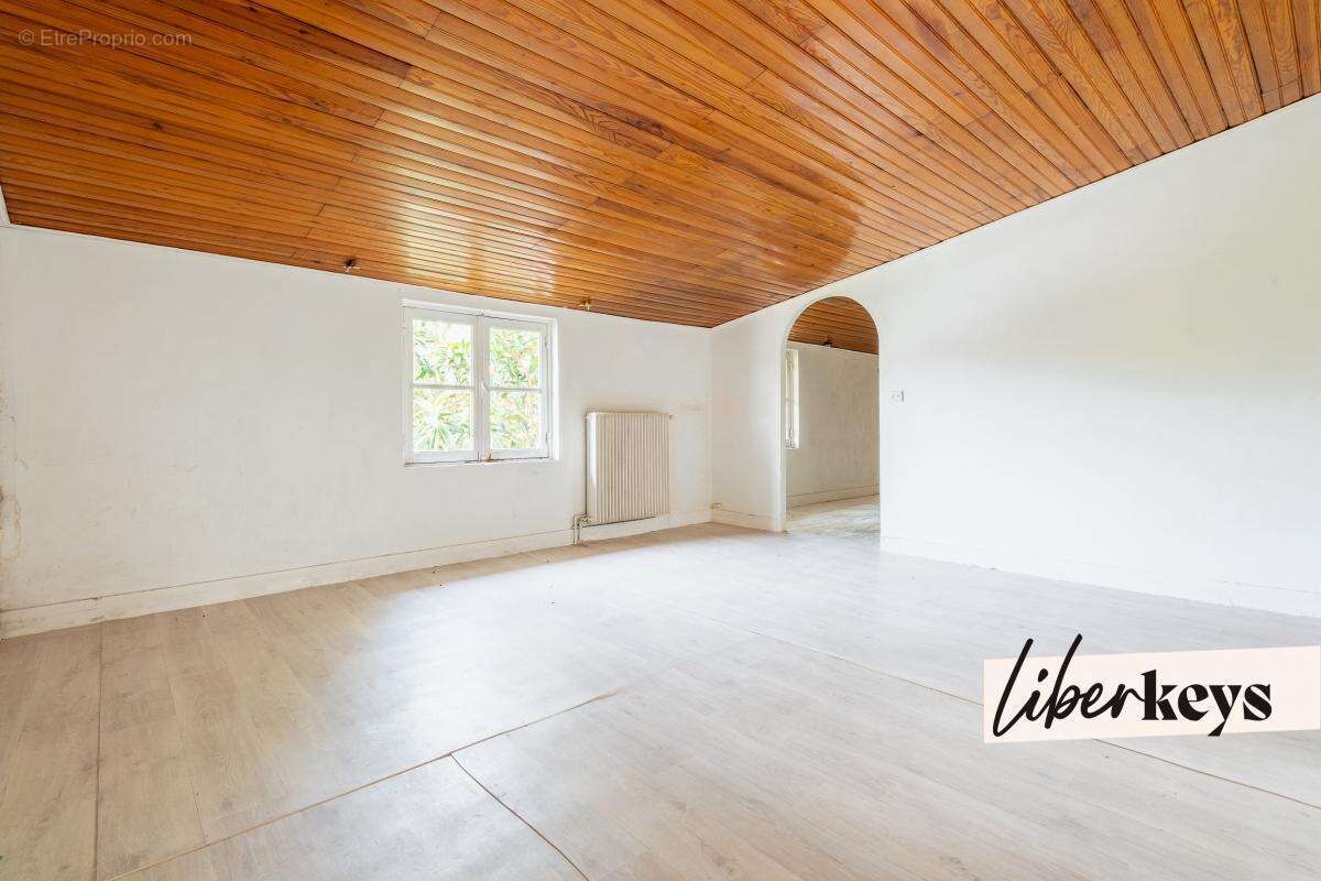 Maison à CHAMPIGNY-SUR-MARNE