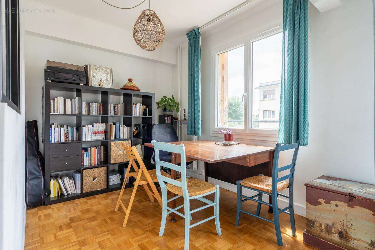 Appartement à FONTENAY-SOUS-BOIS