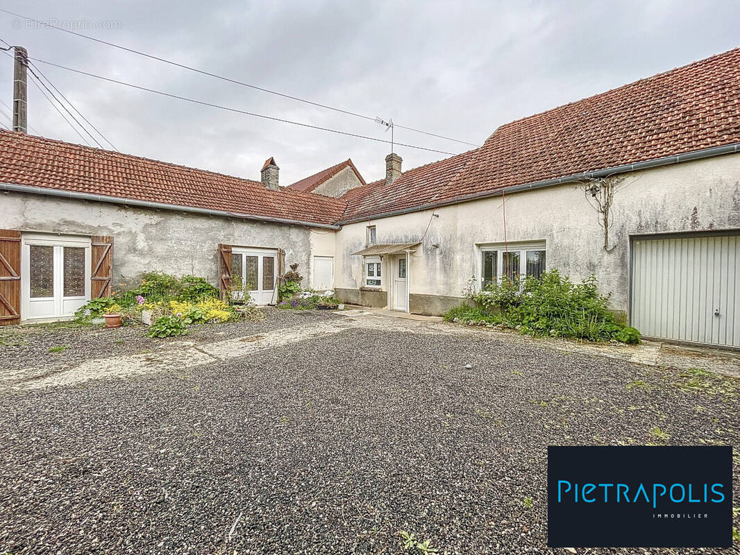 Maison à RICHEBOURG