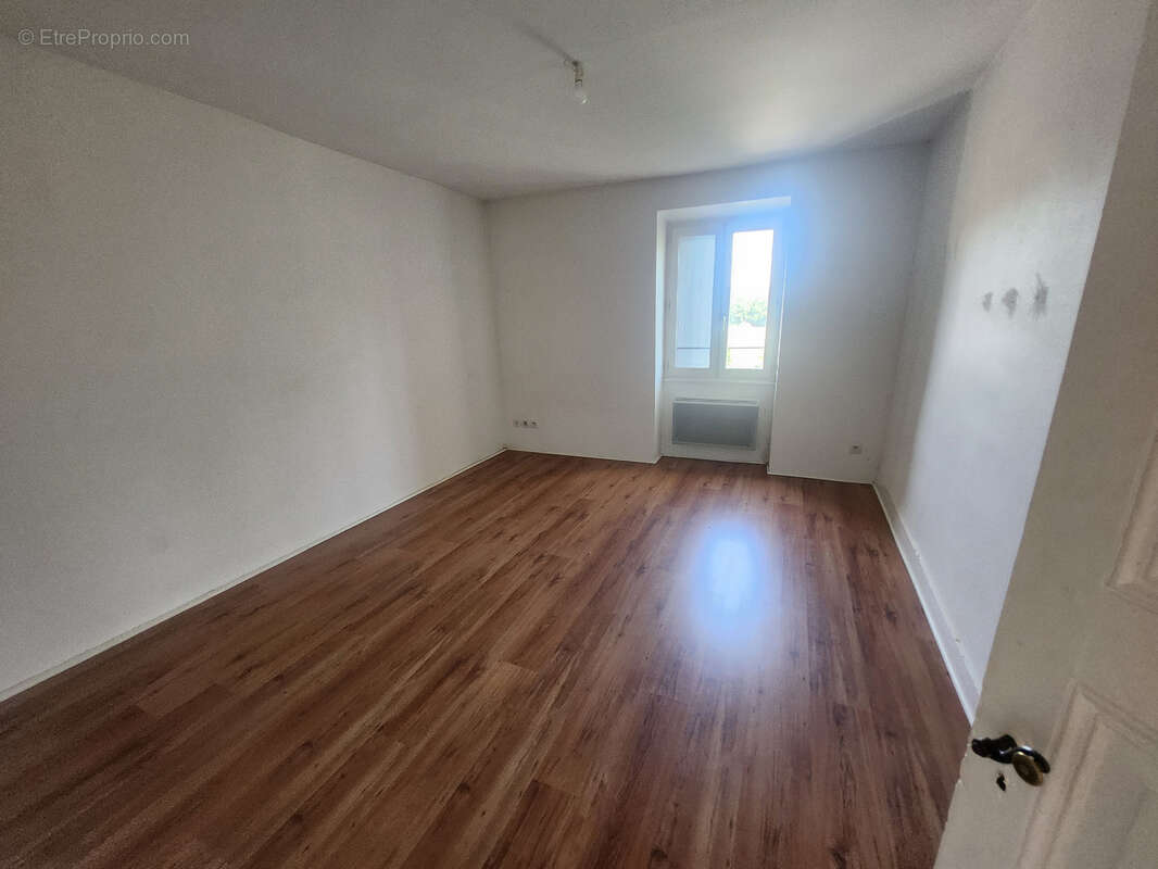 Appartement à BOEN