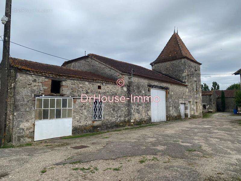 Maison à SAINT-SALVY