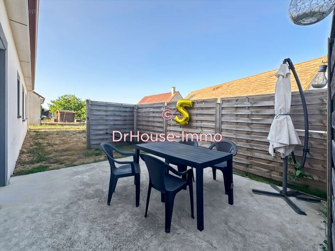 Maison à LA SUZE-SUR-SARTHE