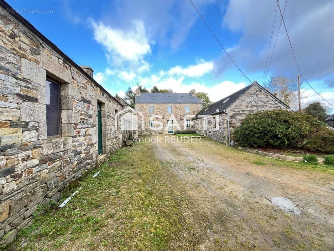 Photo 1 - Maison à PLOUGONVEN