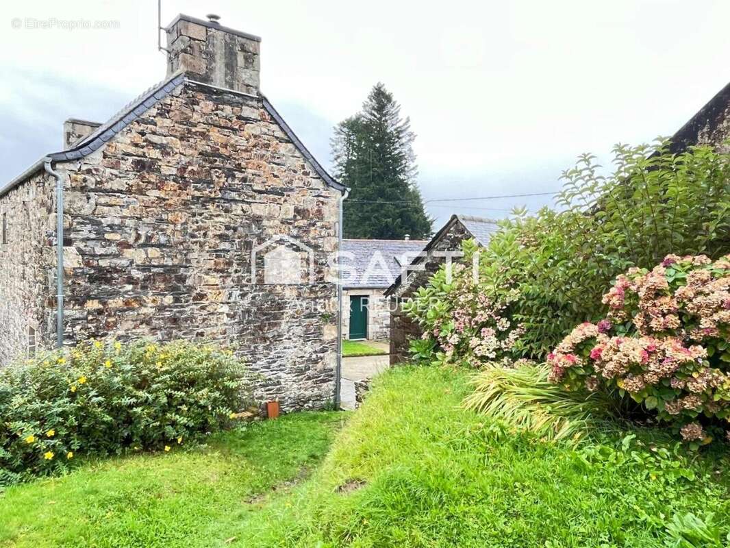 Photo 2 - Maison à PLOUGONVEN