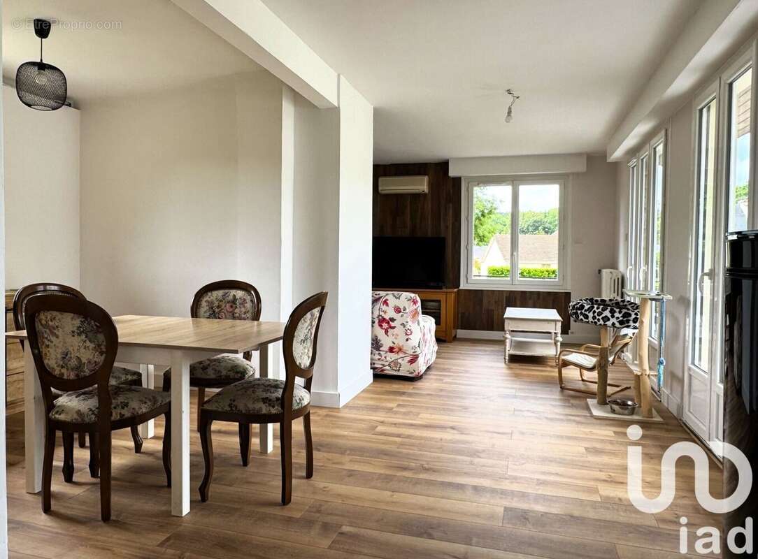 Photo 3 - Maison à FONTAINE-LA-MALLET