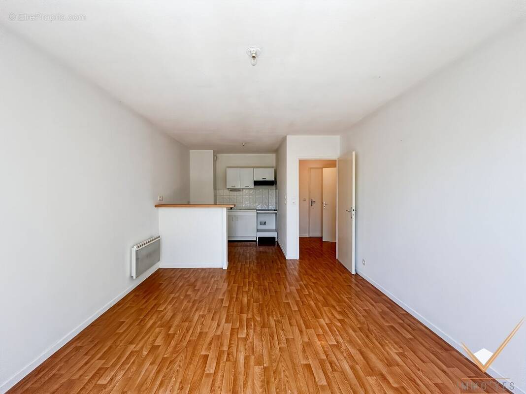 Appartement à FROUZINS