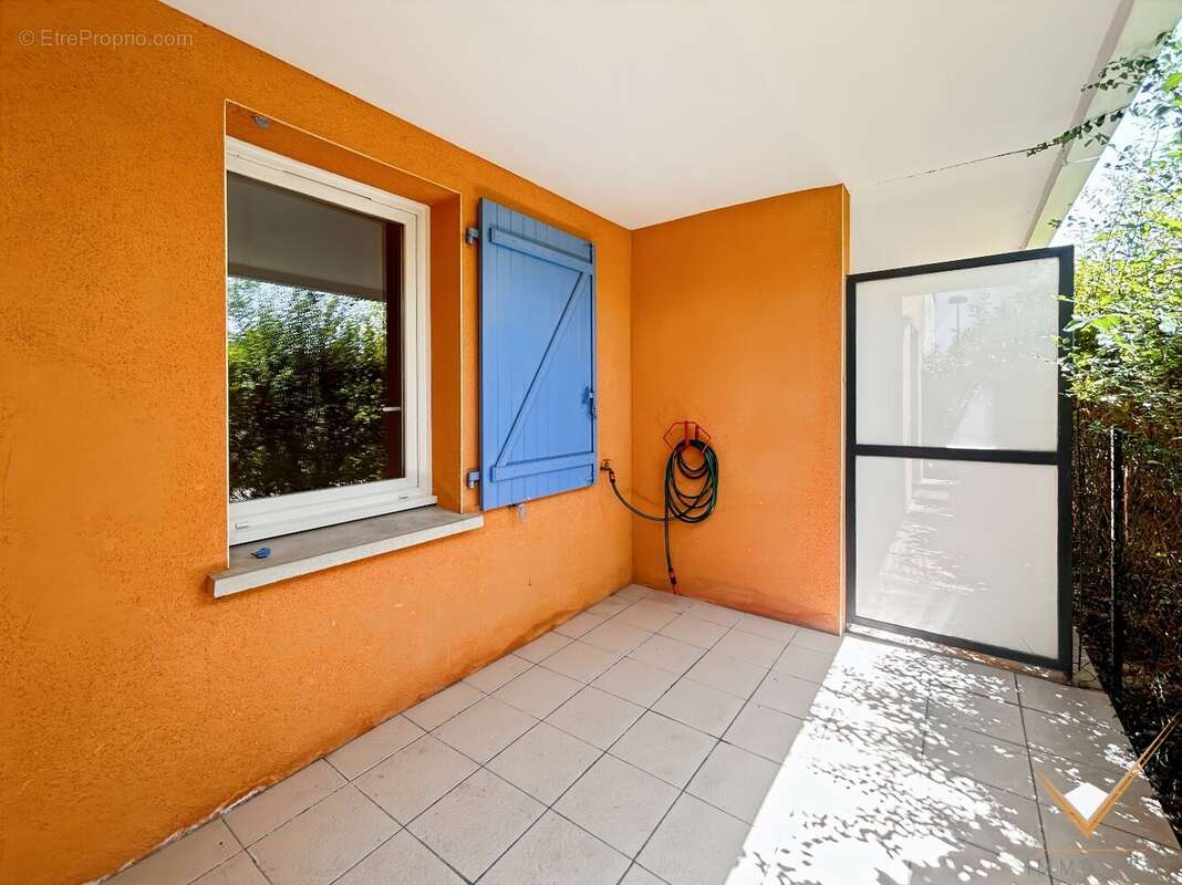 Appartement à FROUZINS