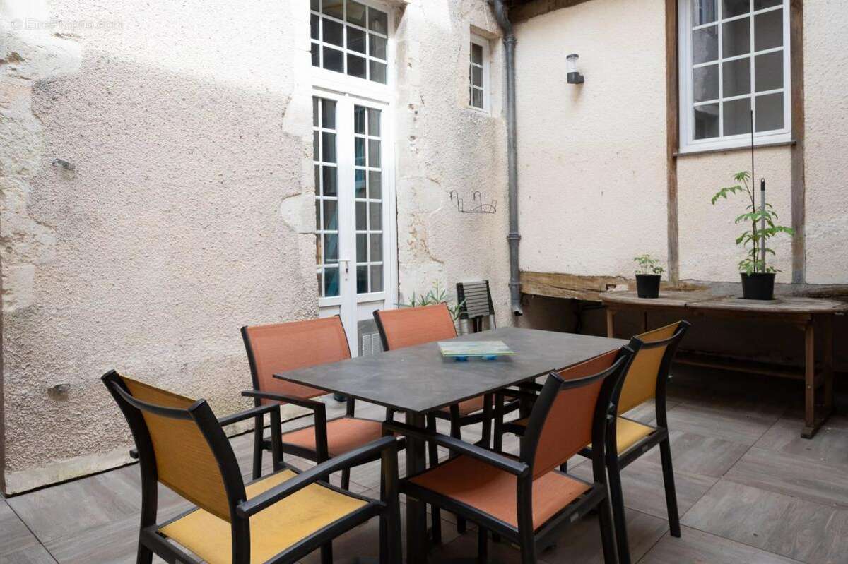 Maison à MONFLANQUIN