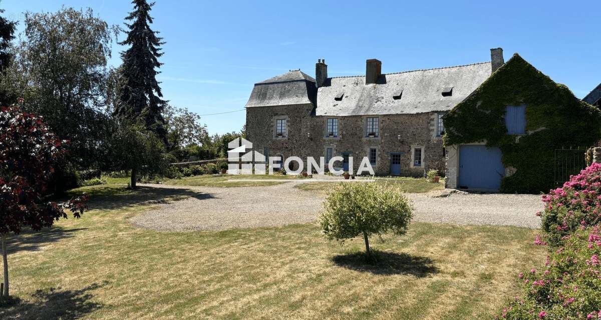 Maison à SAINT-JEAN-SUR-ERVE