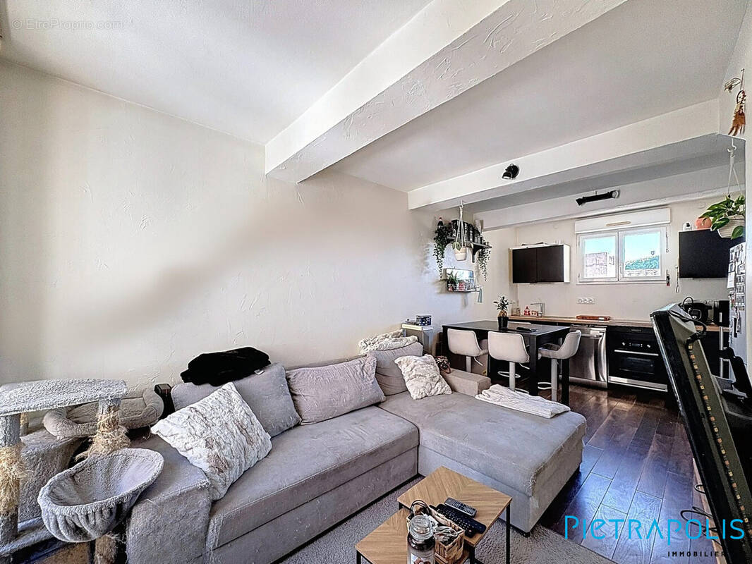 Maison à SAINT-JEAN-DE-VEDAS