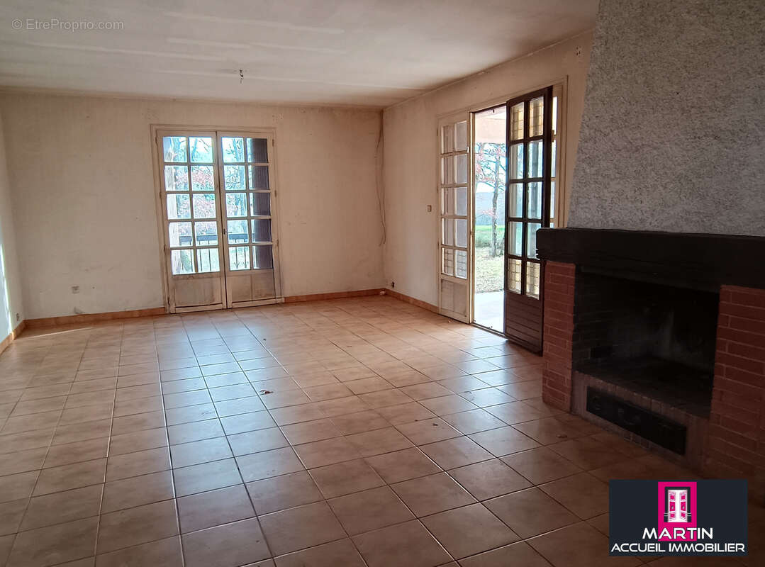 Maison à MERENVIELLE