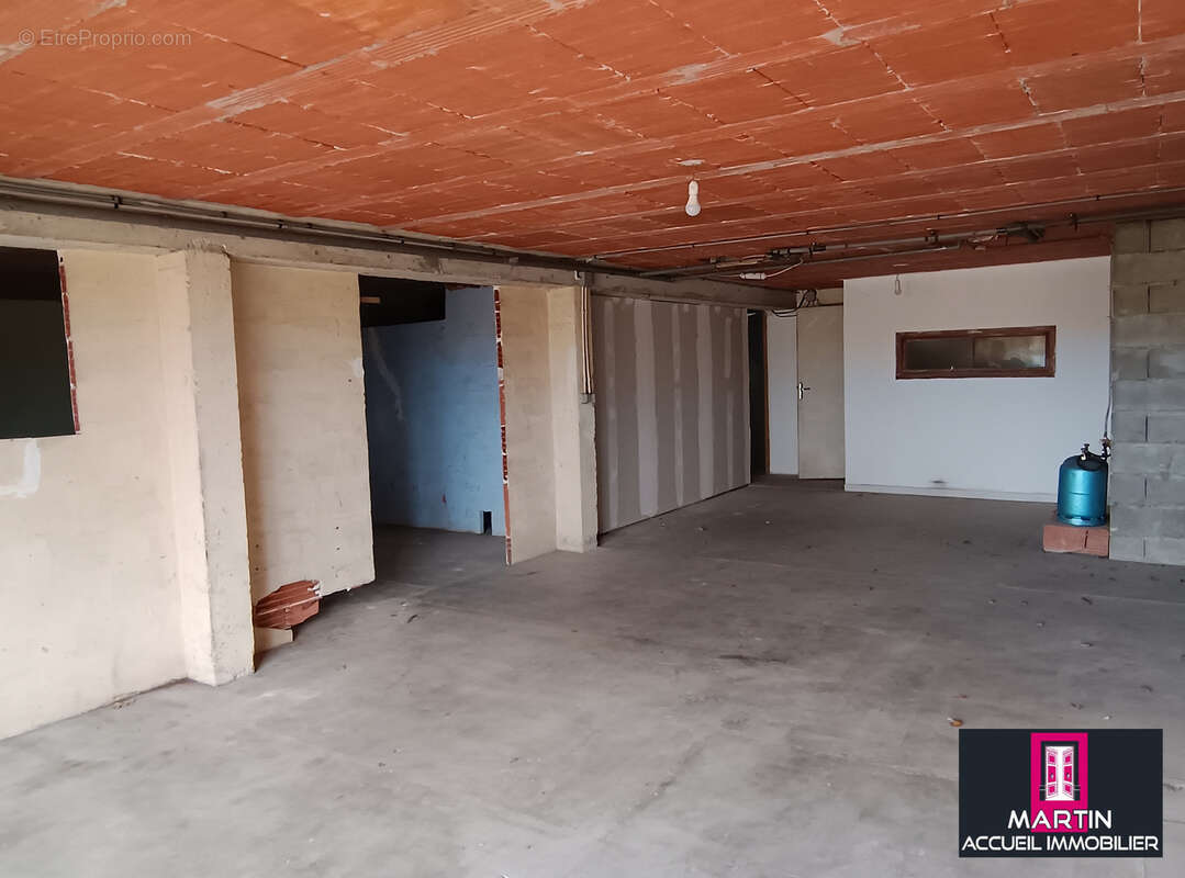 Maison à MERENVIELLE