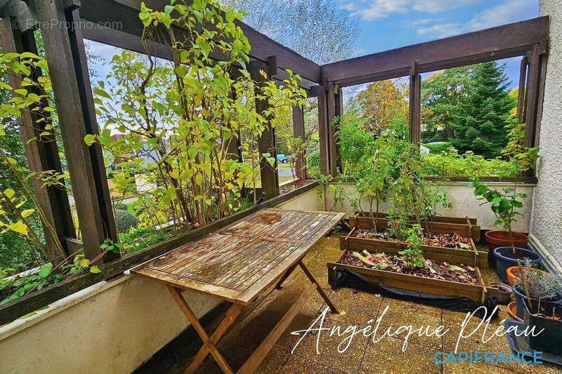 Appartement à MONTIGNY-LE-BRETONNEUX