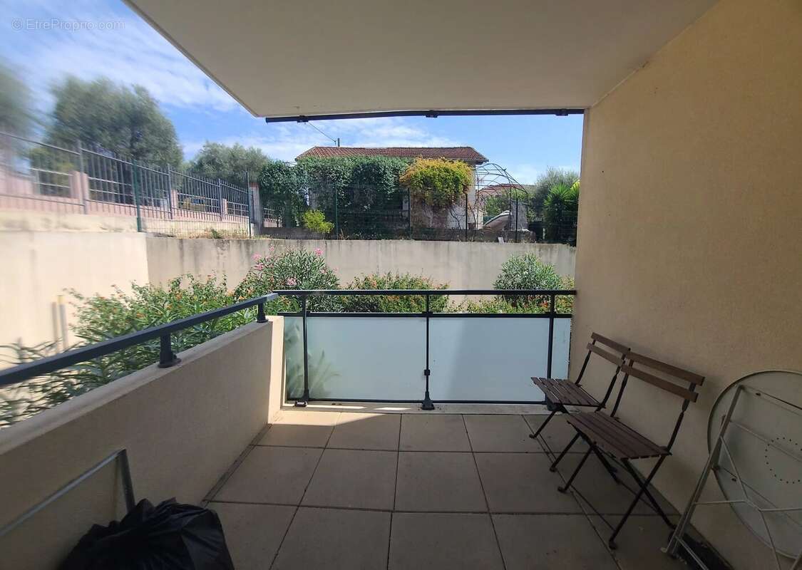 Appartement à VALLAURIS