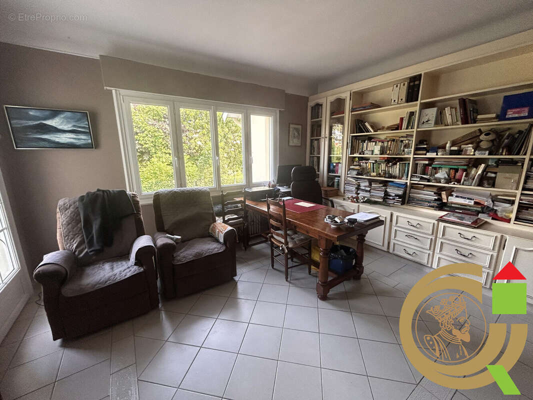 Maison à AUXI-LE-CHATEAU