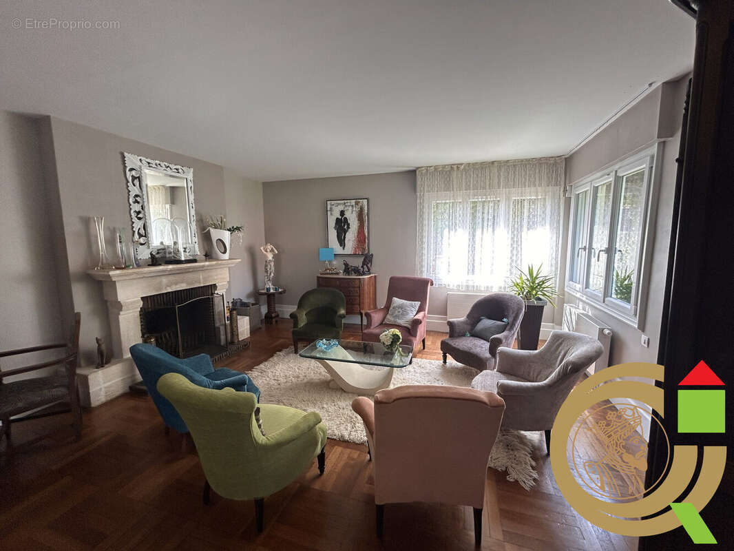 Maison à AUXI-LE-CHATEAU