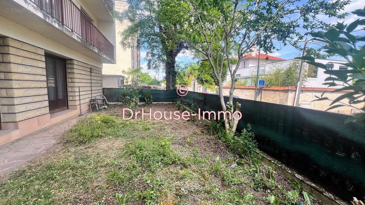 Appartement à SAINT-MAUR-DES-FOSSES