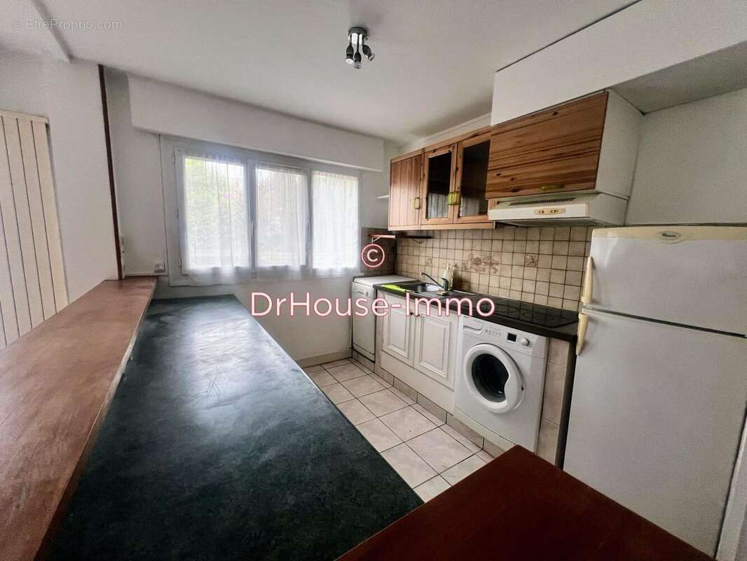 Appartement à SAINT-MAUR-DES-FOSSES