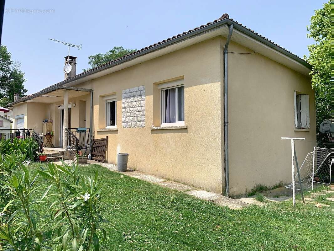 Maison à LA CROIX-BLANCHE