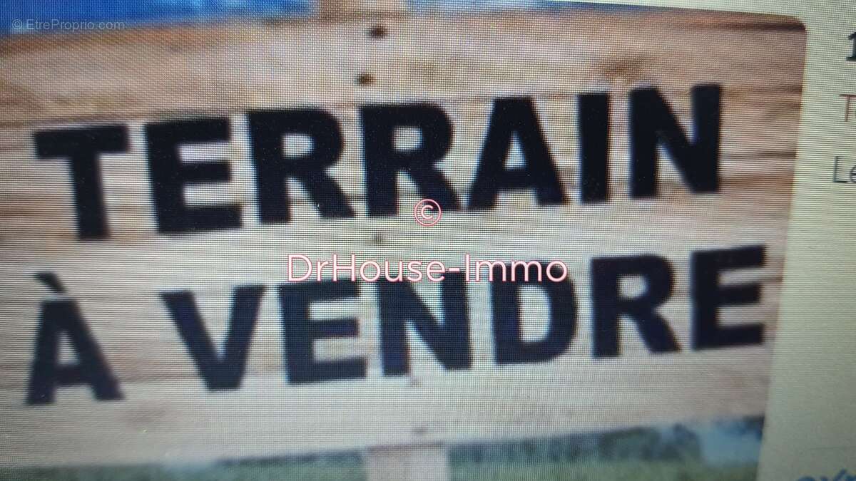 Terrain à SAINT-LOUIS