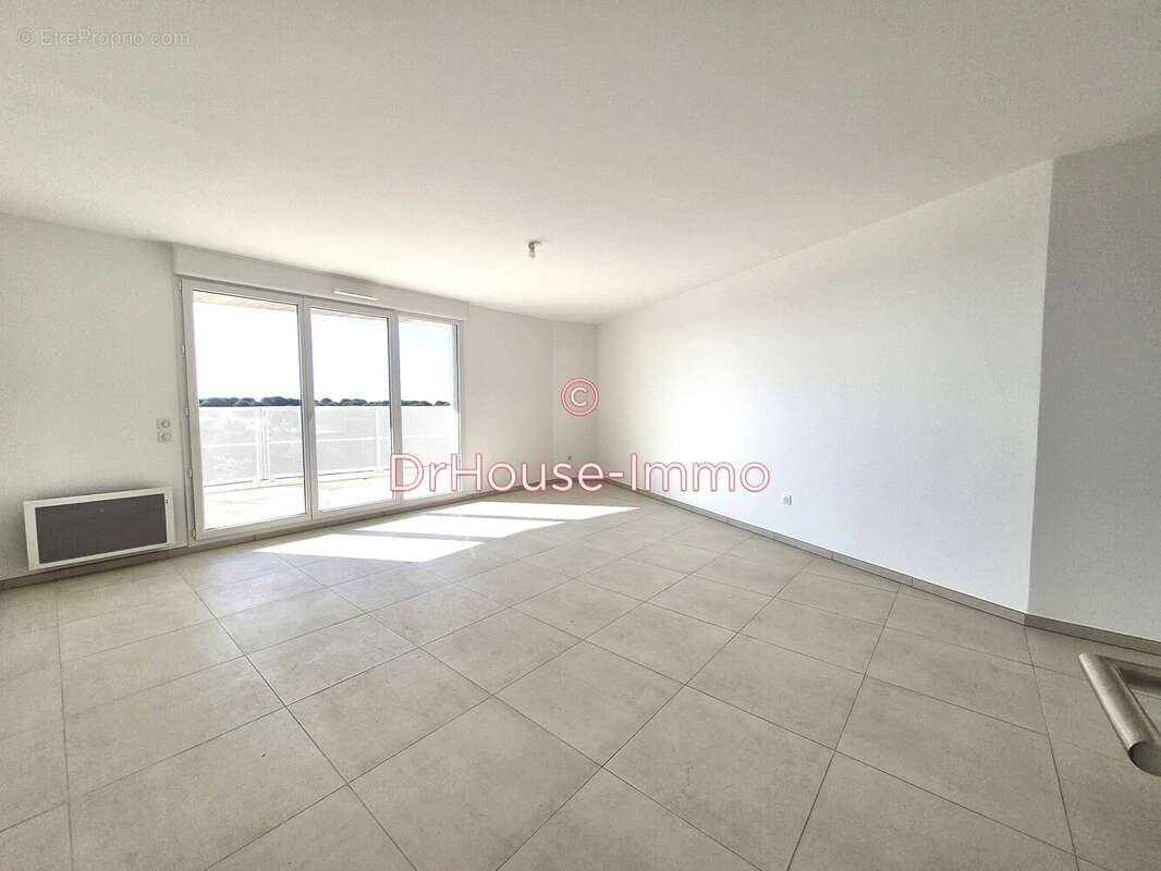 Appartement à LATTES