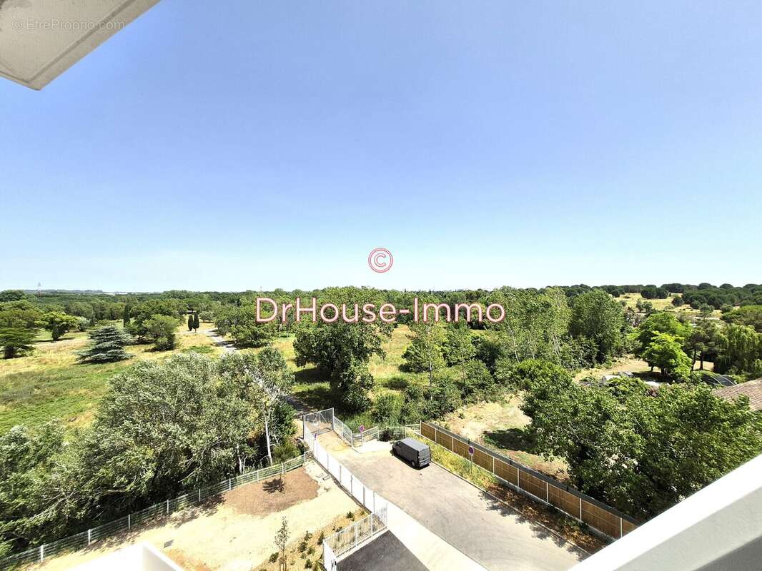 Appartement à LATTES