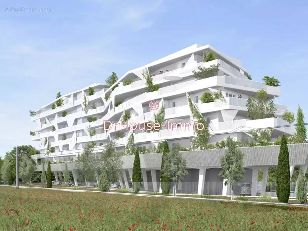 Appartement à LATTES